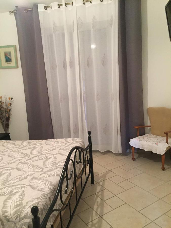 Chambres D'Hotes Chez Coco Saint-Georges-de-Reneins Buitenkant foto